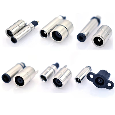 Συνεχής ρεύμα και Jack Adapter για φόρτιση και σύνδεσμο