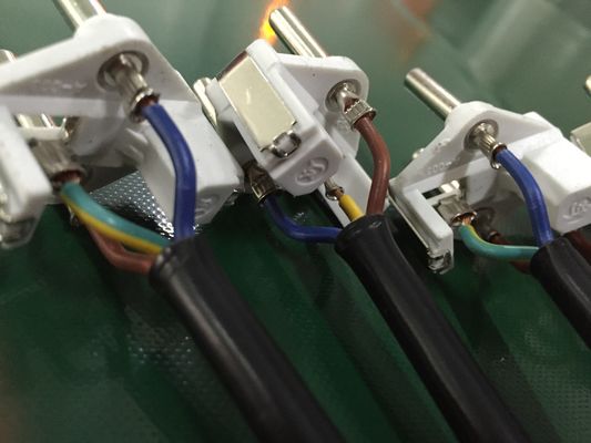 3 σκοινί δύναμης καρφιτσών που κατασκευάζει τη μηχανή το ηλεκτρικό βούλωμα αυτόματη πτυχώνοντας μηχανή καλωδίων